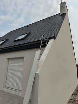 Pose d’une couvertine sur les têtes de mur